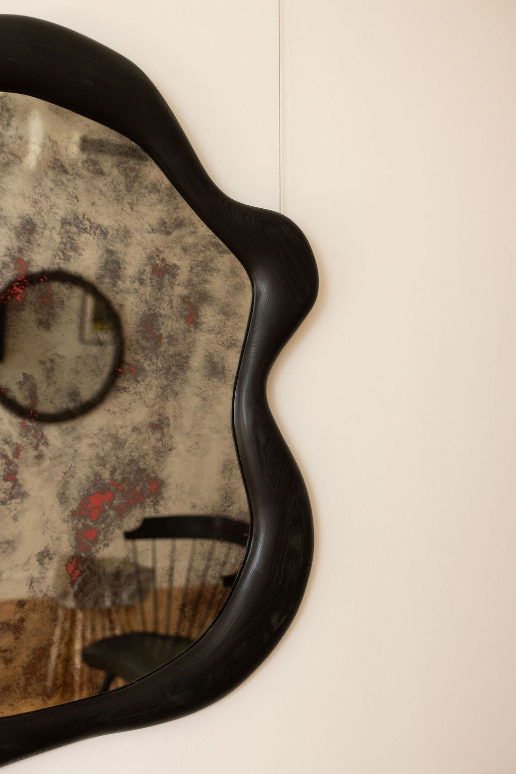 FORM Mirror