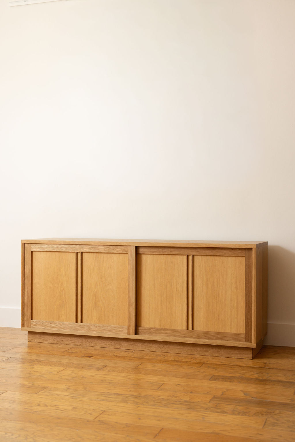 Line Credenza