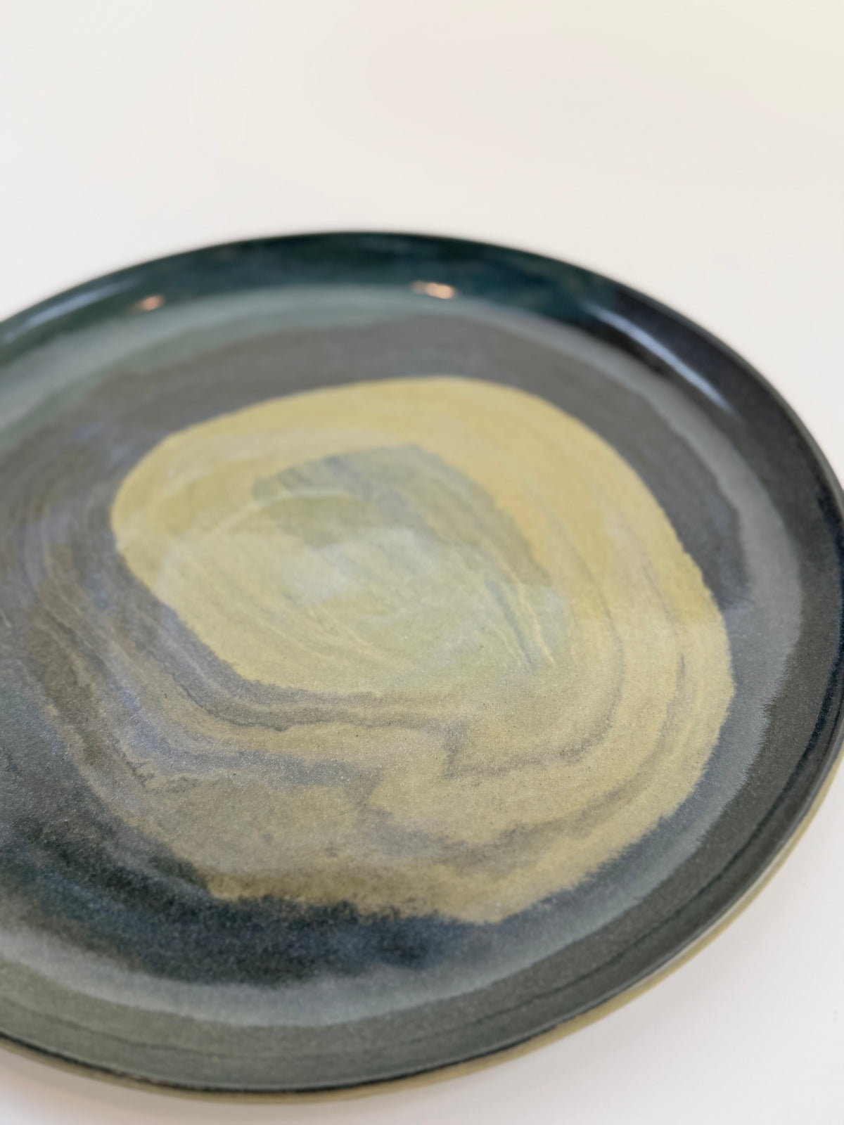 Chartreuse Fade Neriage Dinner Plate