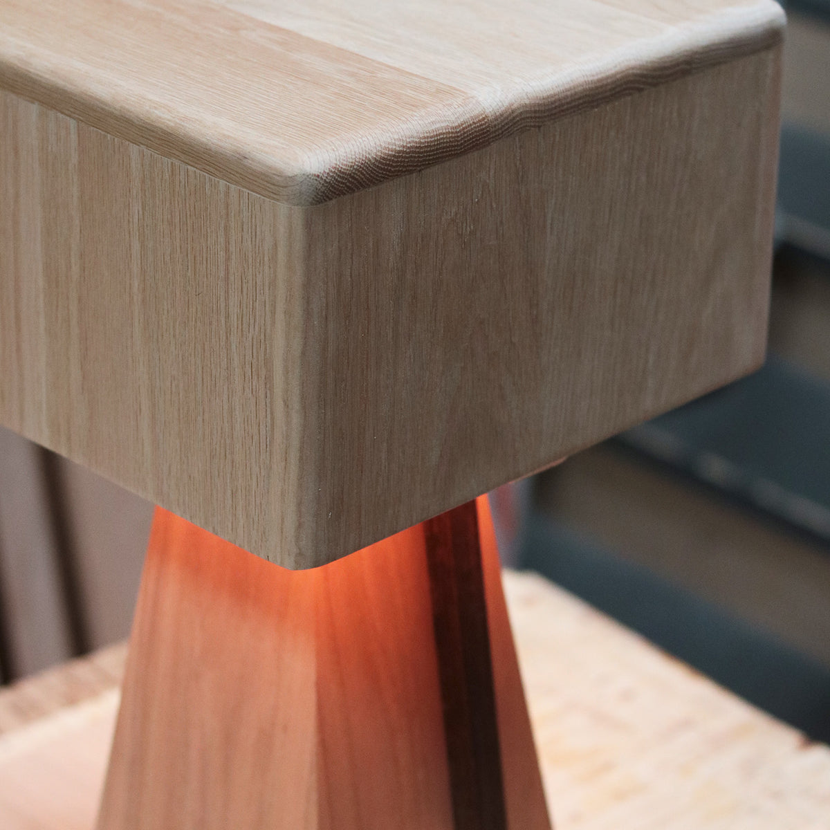 Mārīcī Table lamp