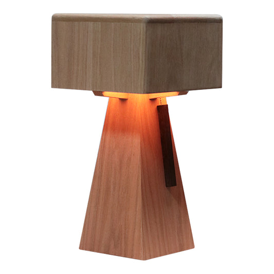 Mārīcī Table lamp
